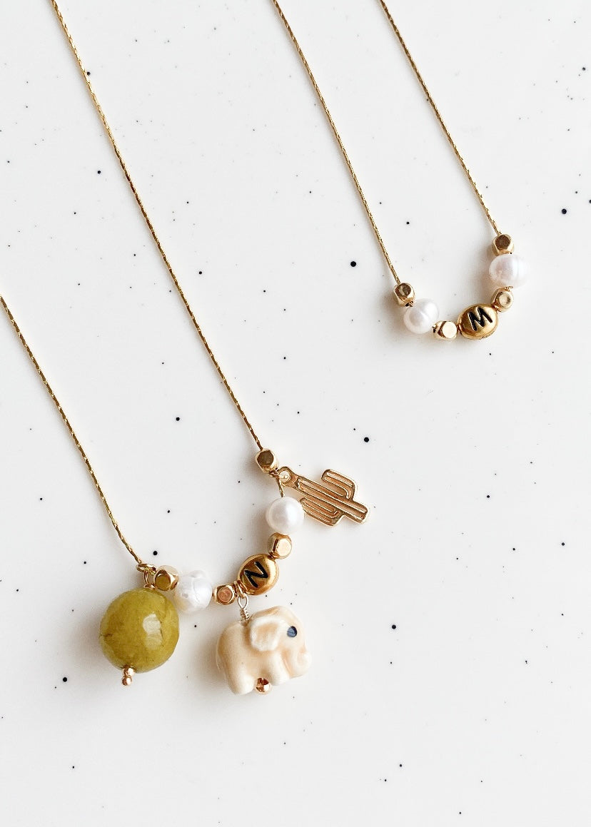 Collar simbólico personalizable