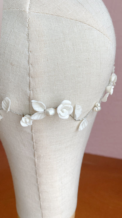 Guía mini rosas y hojas porcelana