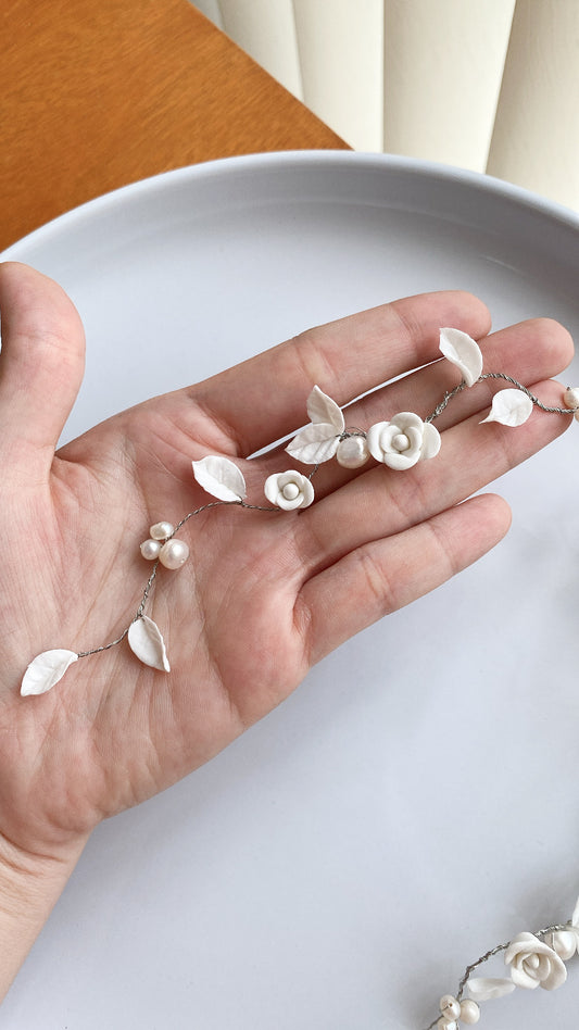 Guía mini rosas y hojas porcelana